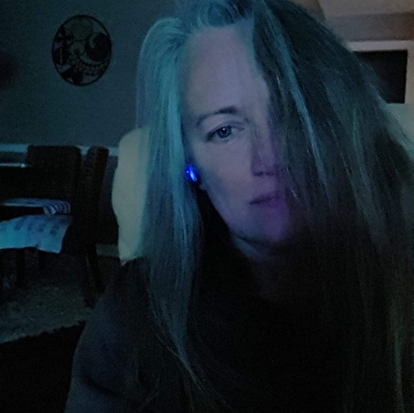 Meet your Posher, Sherry - Picture 5 of 6